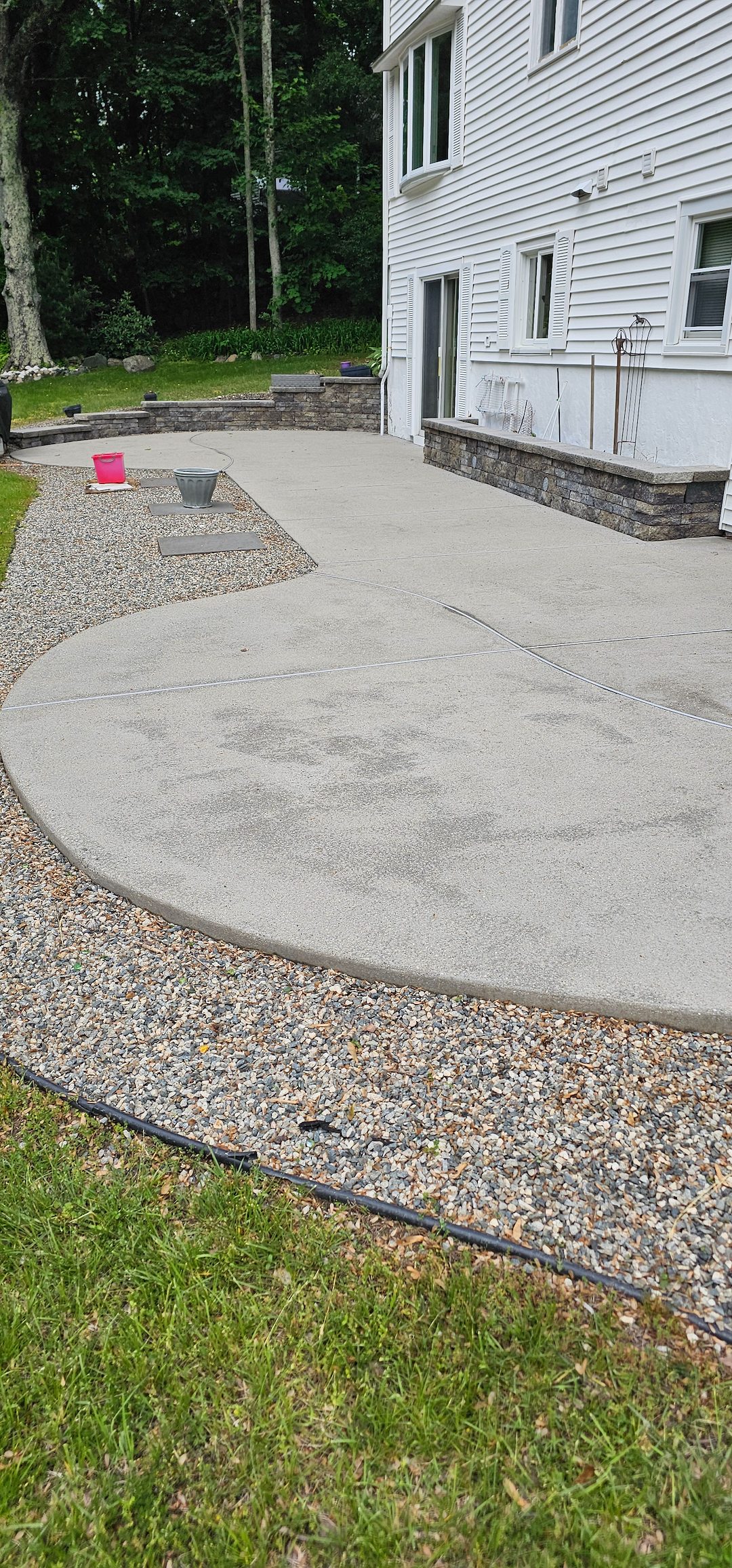 Concrete patio cleaning and House wash